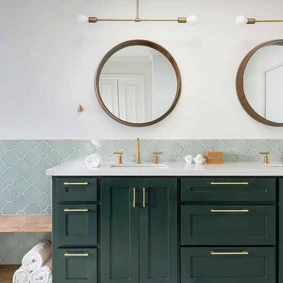 Green Vanity Ideas for an Inviting Bathroom / Home Decor & Weddings