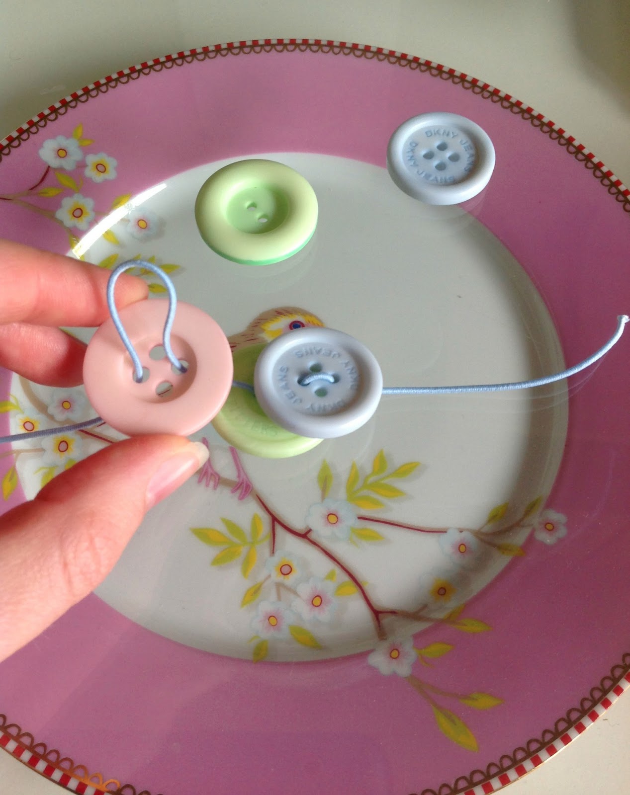 Miss Beatrix: Make a Button Bracelet