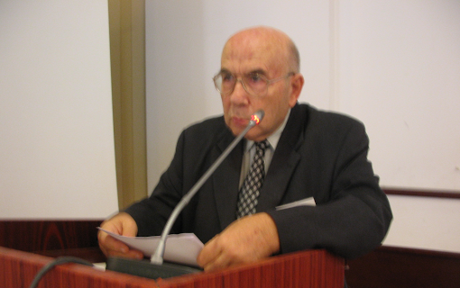 Η Πανελλήνια Ένωση Θεολόγων (ΠΕΘ) αποχαιρετά τον νομικό της σύμβουλο Γεώργιο Κρίππα Η Πανελλήνια Ένωση Θεολόγων (ΠΕΘ) αποχαιρετά τον νομικό της σύμβουλο Γεώργιο Κρίππα