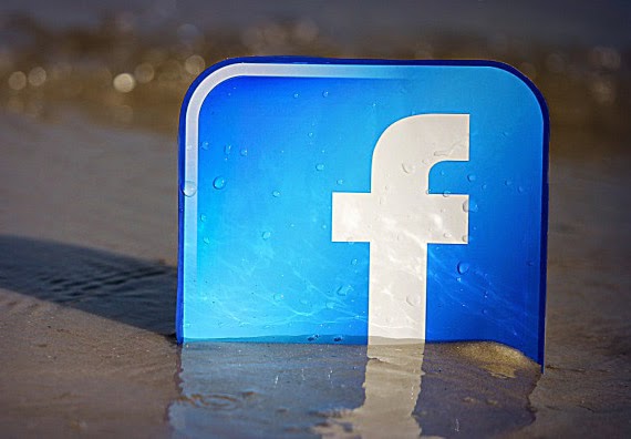 Facebook, φέρνει το «Slingshot» για να συναγωνιστεί το Snapchat