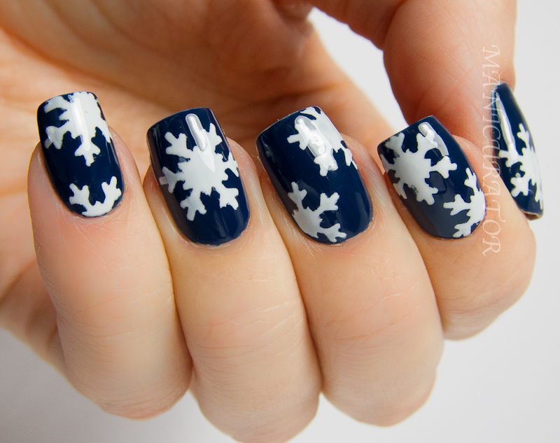 Digit-al Dozen's Holiday Week - Snowflake Nail Art with OPI