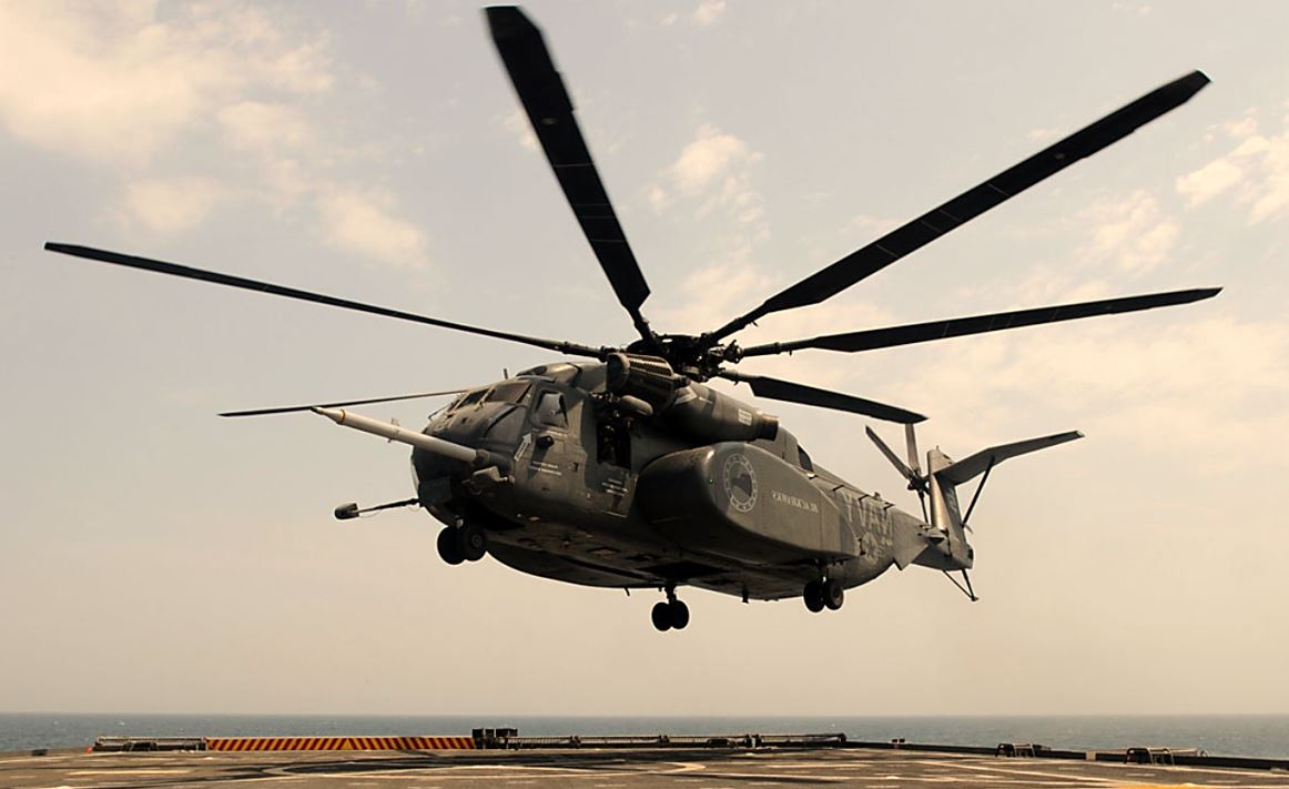 Sikorsky MH-53 Sea Dragon | Minesweeping helicopter - Military Media