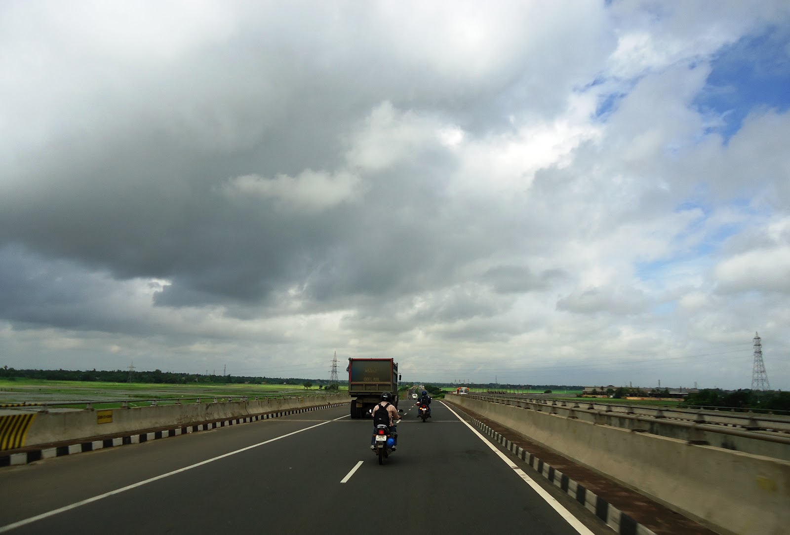 highway-driving-rules-and-etiquettes