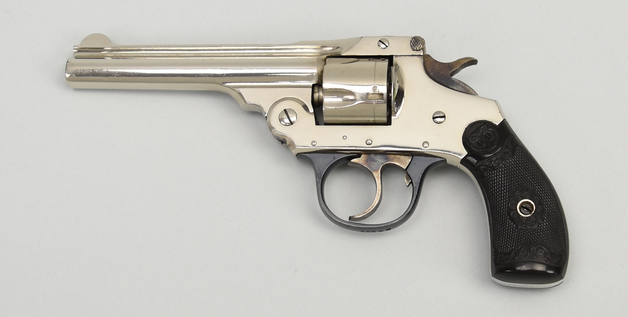 The Ruger Blackhawk got its name from the Stutz Blackhawk automobile. 