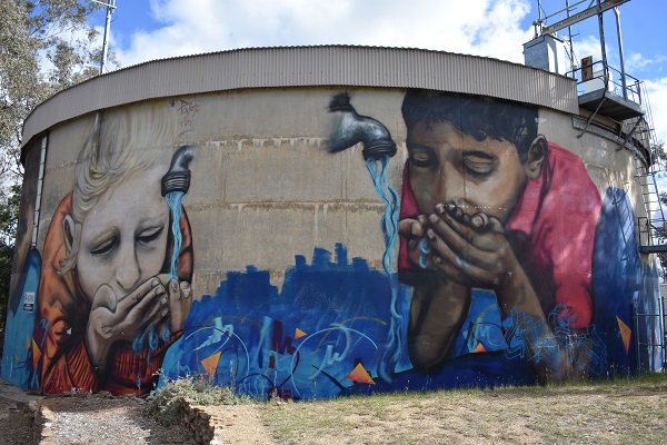 Wagga Wagga Street Art | Painted Water Tank  by Poncho Army