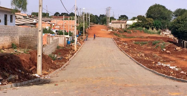 Mais ruas de Roncador recebem pavimentação e melhorias