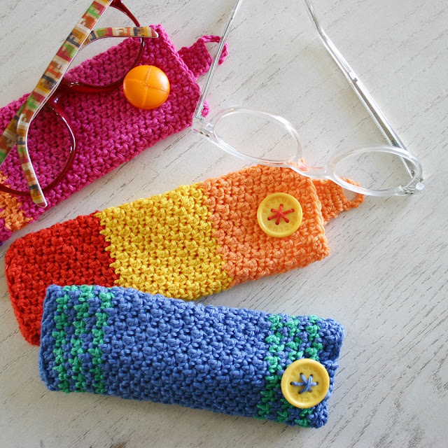 Scheepjes Catona Eyewear Case (free crochet pattern) by Susan Carlson of Felted Button