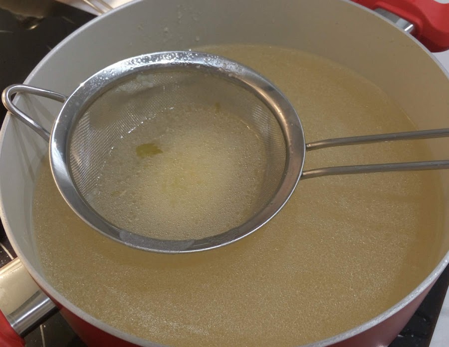 Colar el caldo
