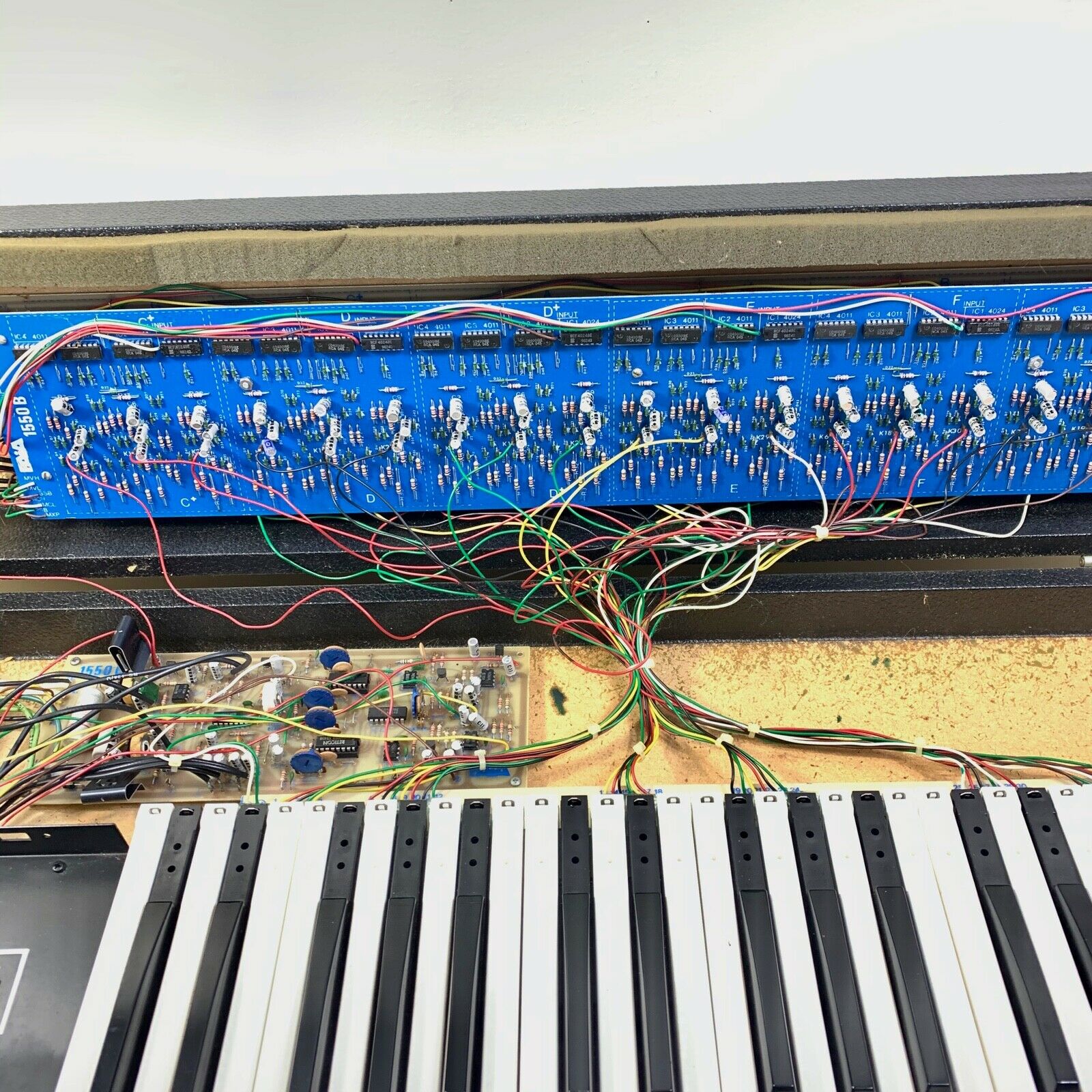 MATRIXSYNTH 1978 Paia 1550 Strings'N'Things Synth Keyboard