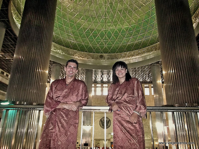 A mesquita Istiqlal e seu domo e colunas