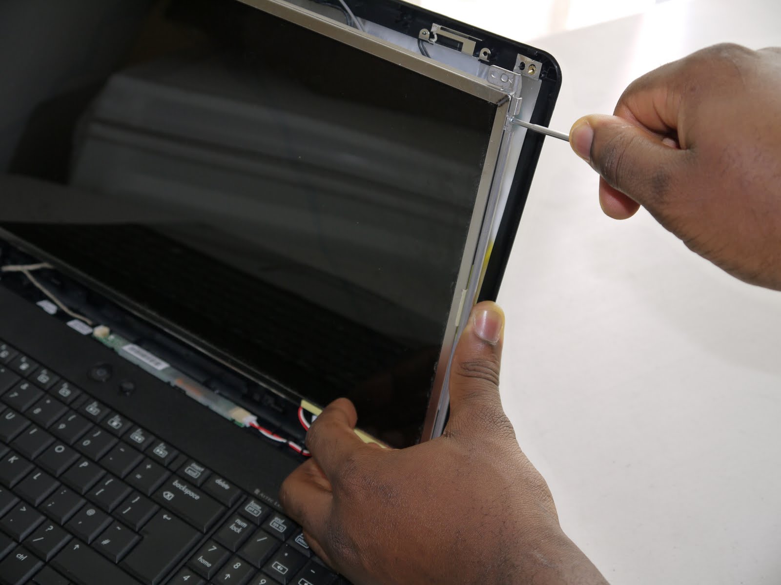 Chiran’s Blog.. Different Types Of Laptop Screen Replacement