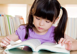 Imágenes de niños leyendo libros 2