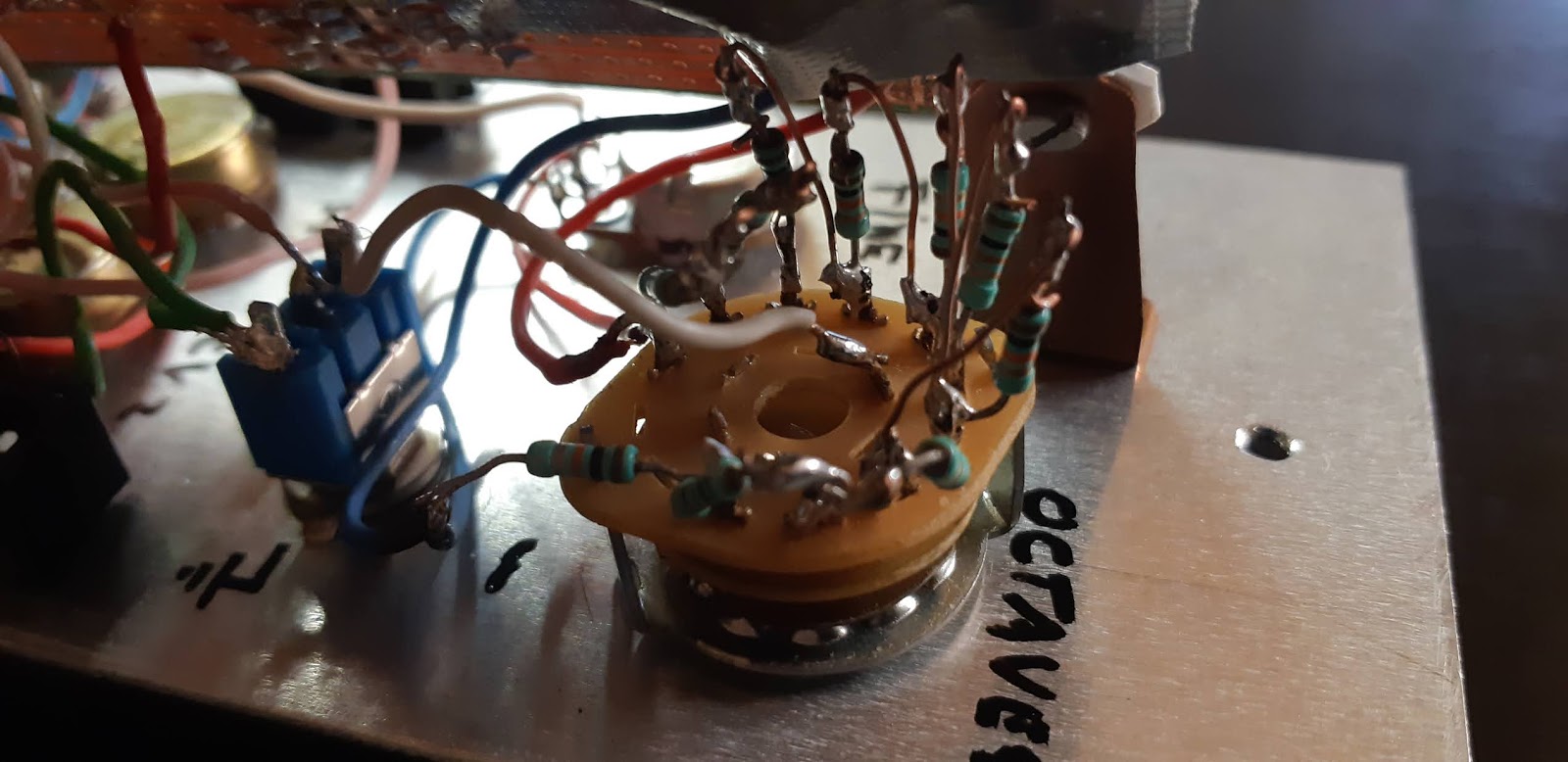 Eddy Bergman.com: Synthesizer Build part-18: A REALLY GOOD AS3340 VCO