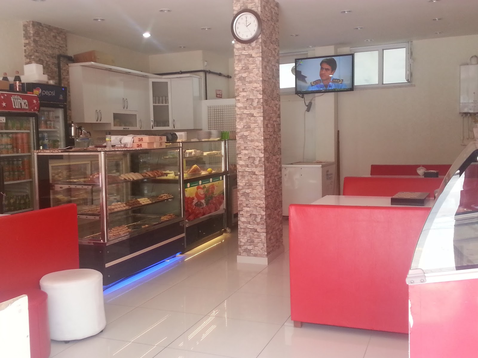 SAHİBİNDEN "YALNIZLIKTAN" DEVREN SATILIK 2 KATLI CAFE Ağustos 2013