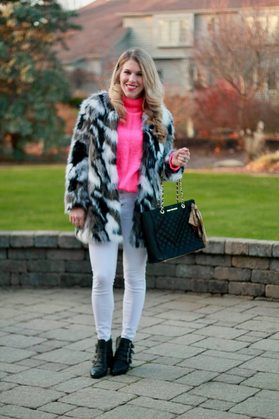 What? Faux Fur Coat Casually? & Confident Twosday Linkup
