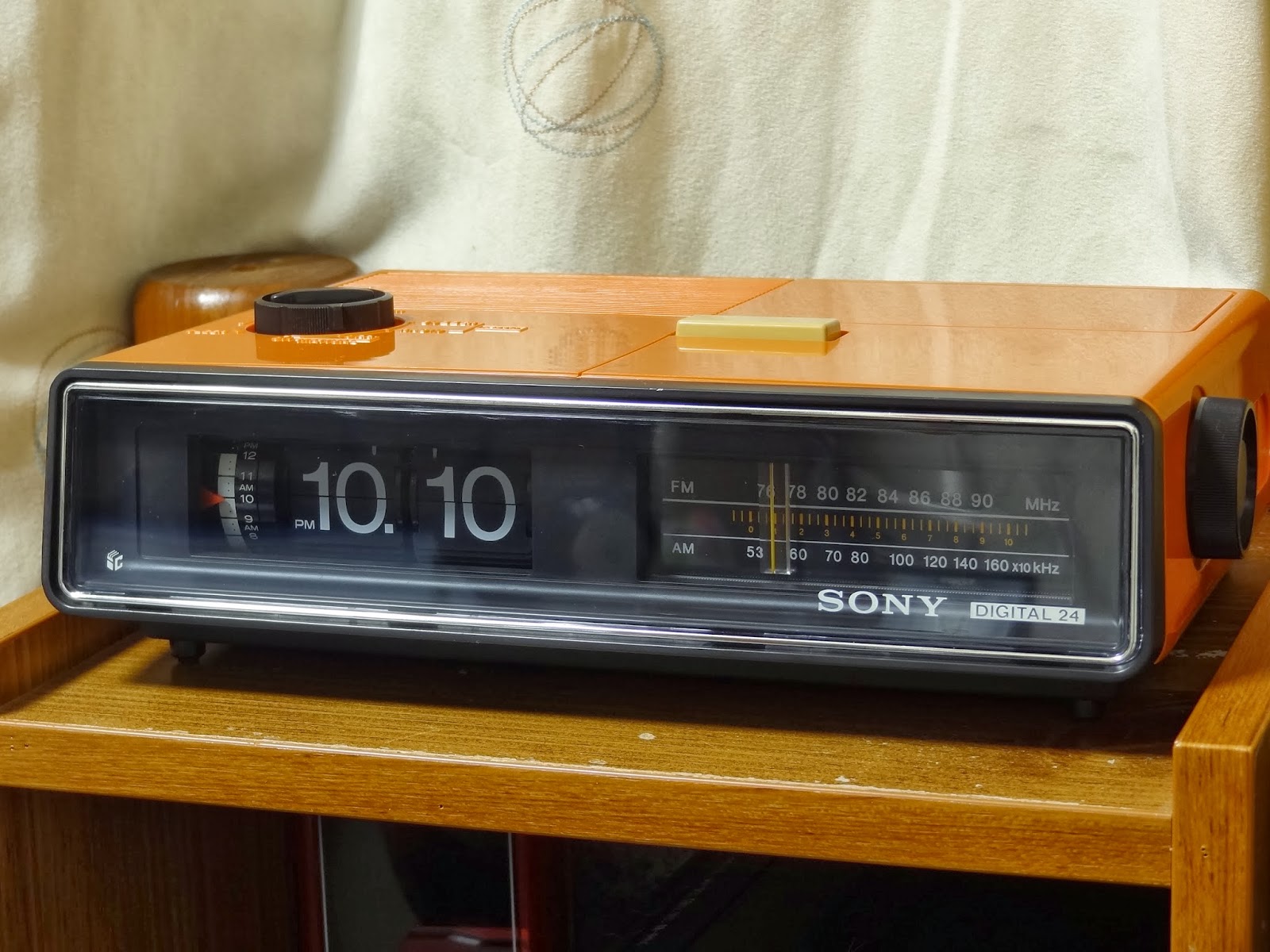 SONY パタパタ時計付きラジオ デジタル24 ICF-C230 昭和レトロ ホテル