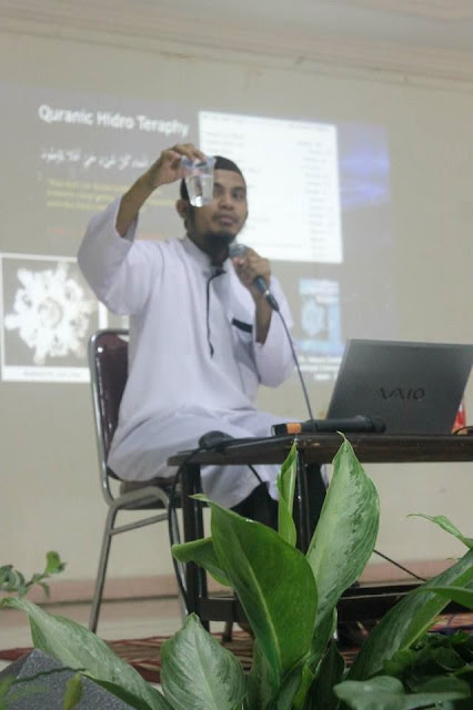 Fatwa Ulama Metode Ruqyah Dengan Air Yang Dibacakan Doa, Cara Mudah Mengobati Tubuh Dari Penyakit dan Gangguan Fatwa Ulama Metode Ruqyah Dengan Air Yang Dibacakan Doa, Cara Mudah Mengobati Tubuh Dari Penyakit dan Gangguan