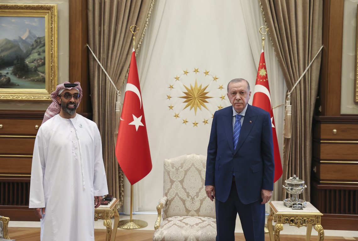 Turkish President receives Emirati delegation led by HH Sheikh Tahnoun bin Zayed