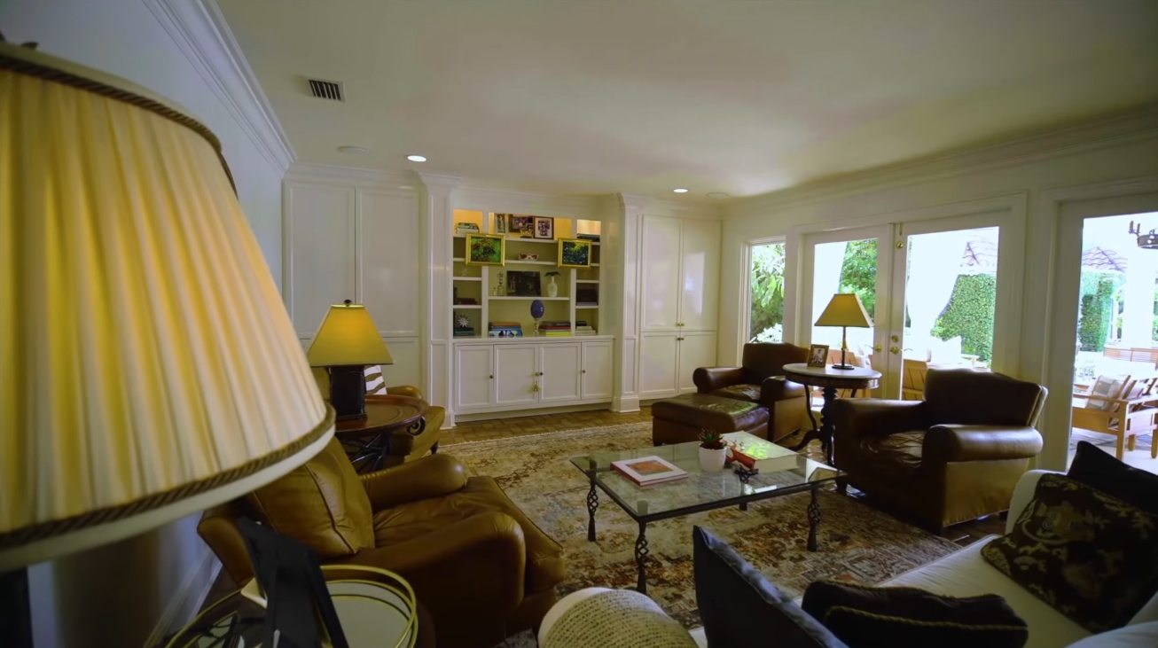 23 Photos vs. 2020 Dixon Lane, St Simons, GA vs. Beachfront Home Interior Design Tour