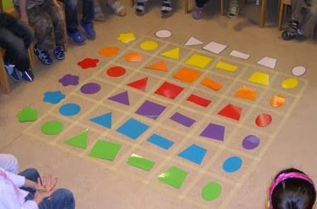 Farben kennenlernen im kindergarten