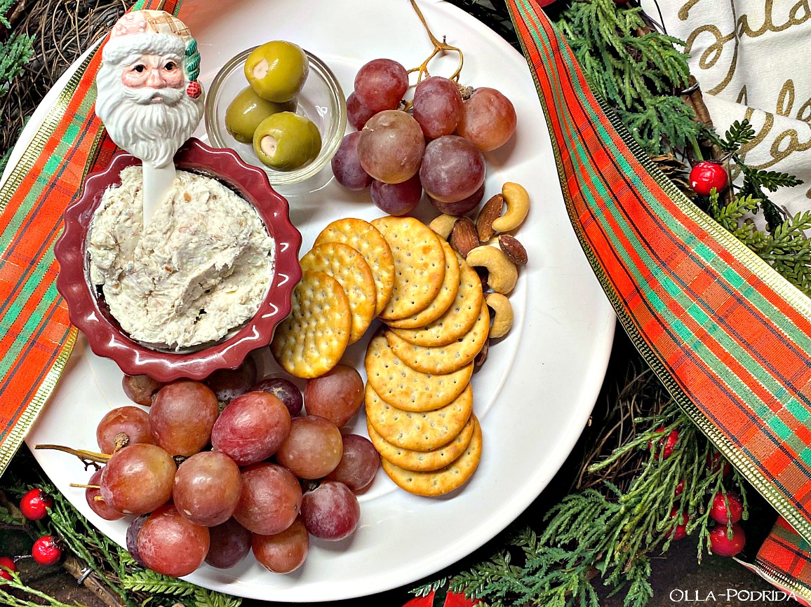 OllaPodrida Trader Joe’s Inspired Roasted Pecan Blue Cheese Spread