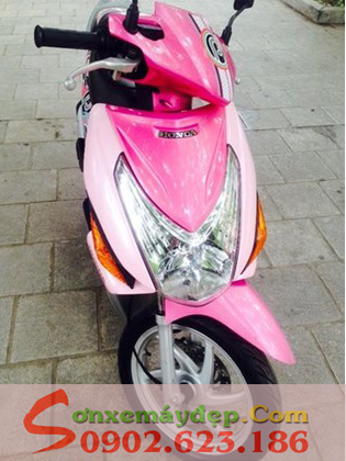 Sơn xe Honda Click màu hồng nữ tính cực đẹp