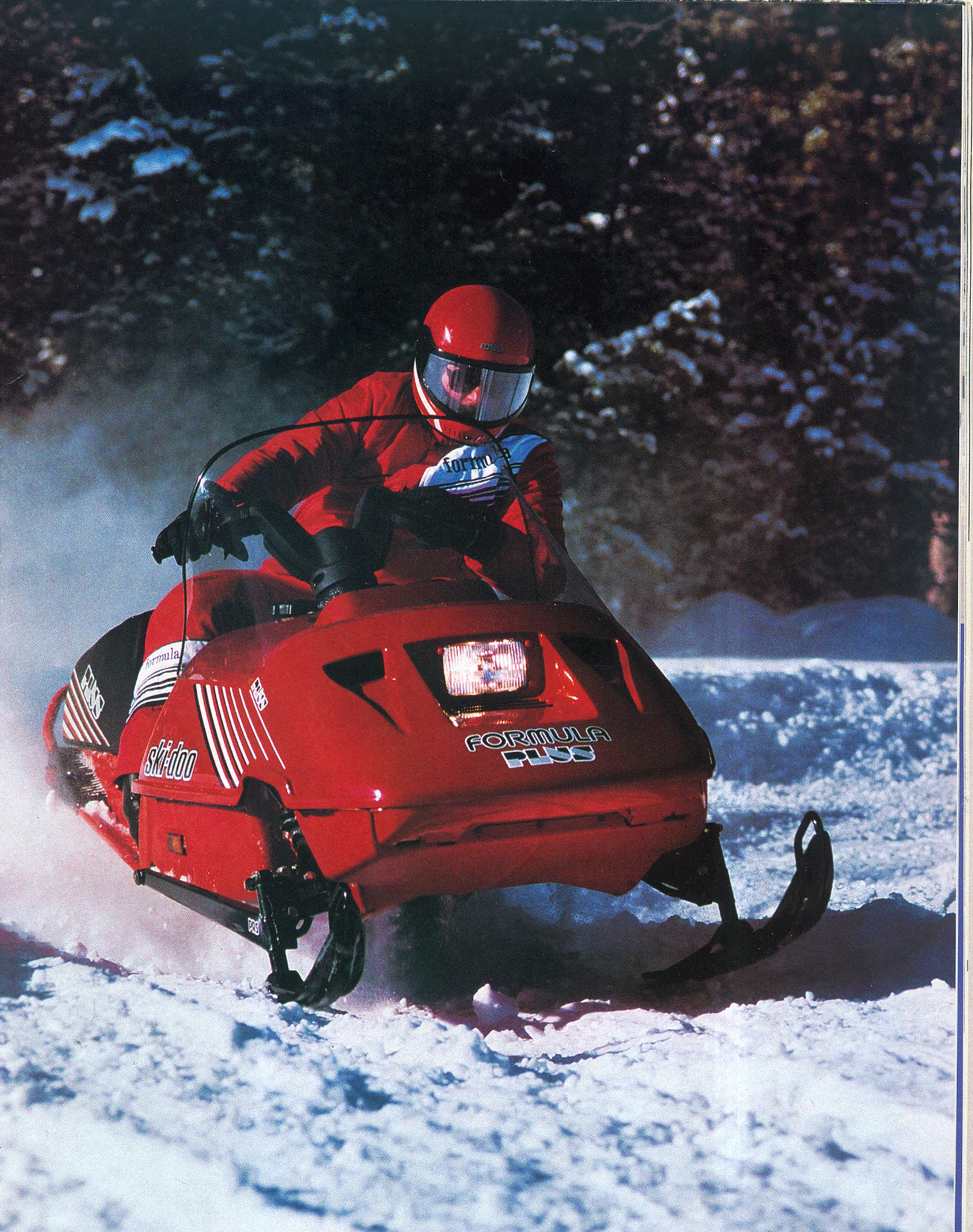 CLASSIC SNOWMOBILES OF THE PAST: 1989 SKI DOO FORMULA PLUS SNOWMOBILE