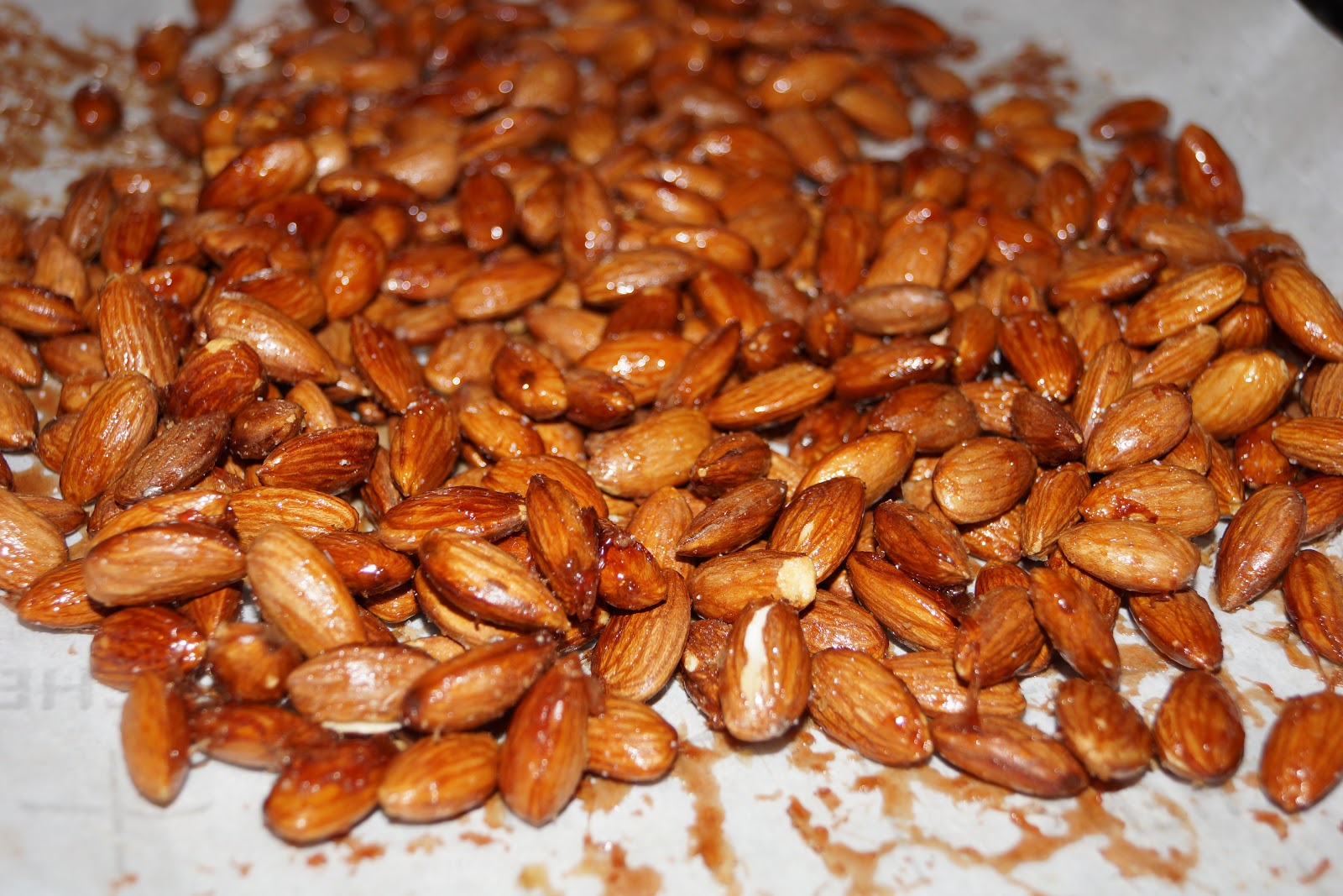 MAD MEAT GENIUS MAPLE GHOST PEPPER ALMONDS