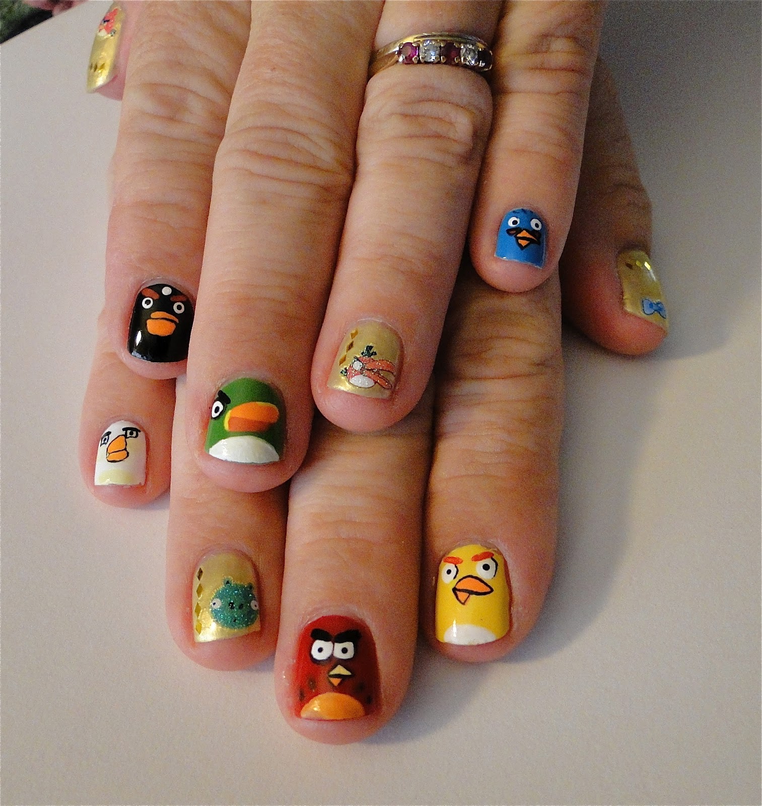 WeeklyWackyNails Angry Birds Nail Art featuring kkcenterhk