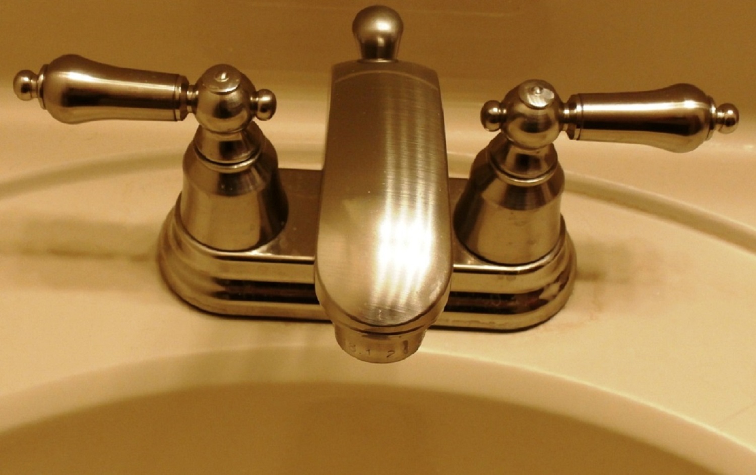 How to Install a New Faucet