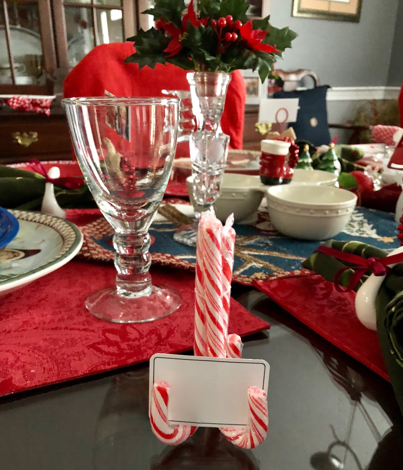 a little bit of everything: Helpful Hints: Candy Cane Place Card Holder