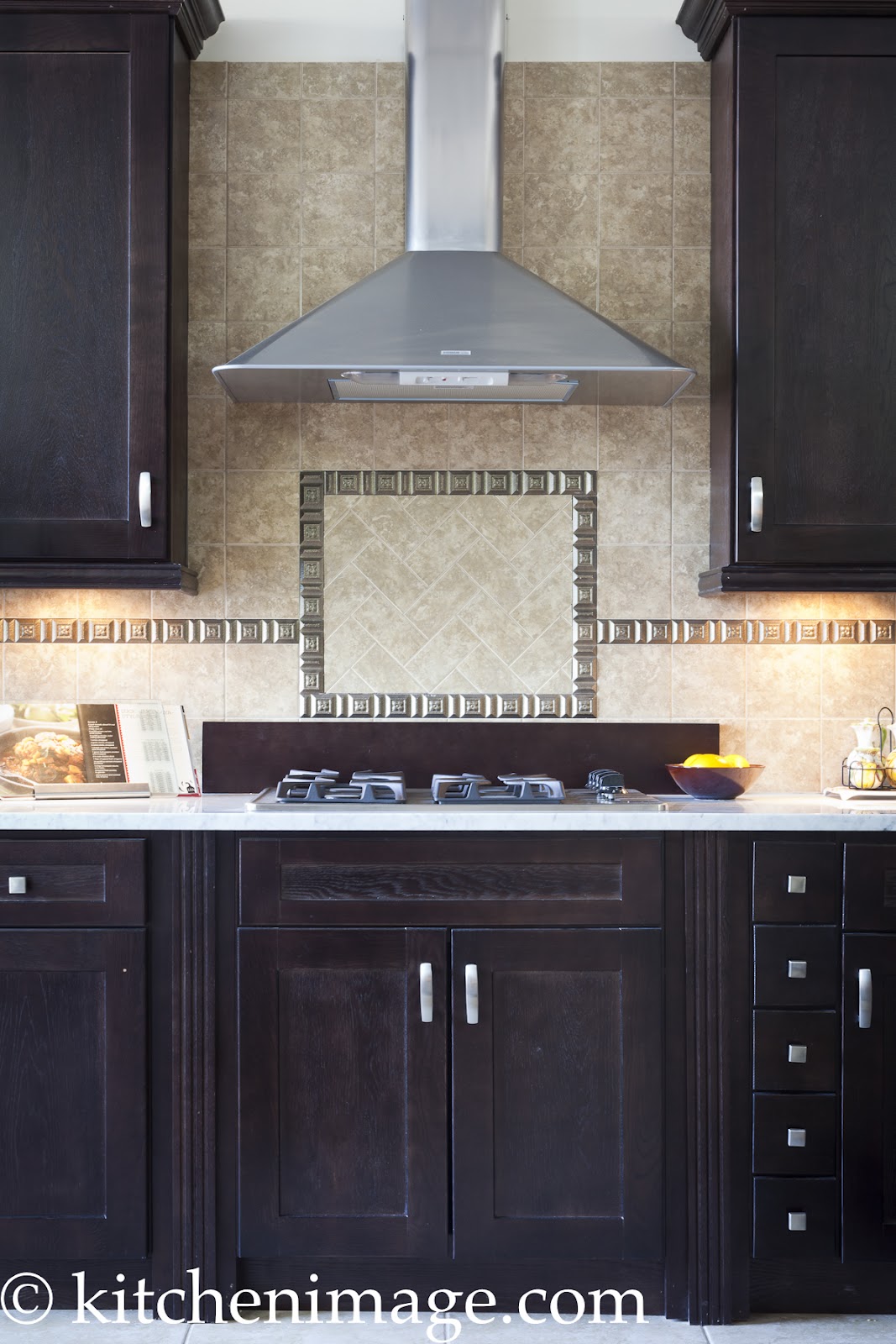 Kitchen Image: Wolf Classic Cabinets
