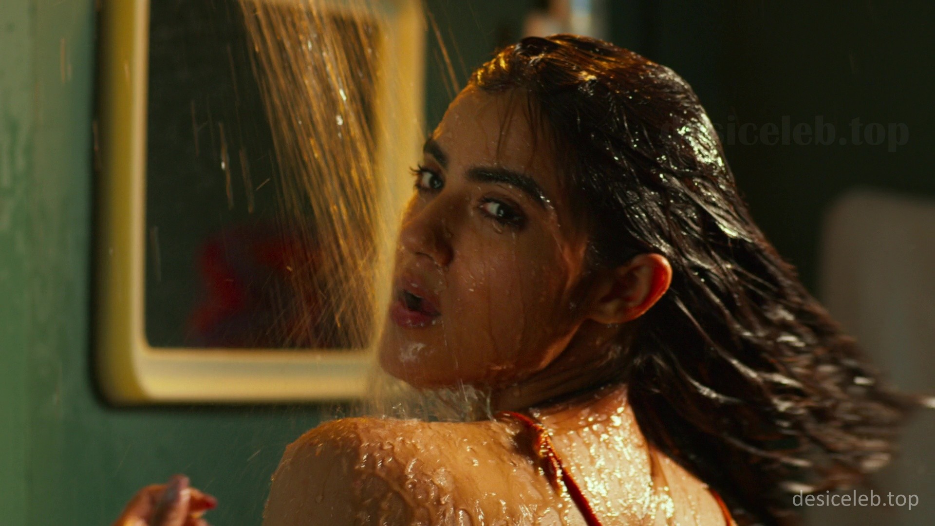 Kavya Thapar Hot Romance Scene in Ek Mini Katha, Kavya Thapar topless bath, Kavya Thapar backless nude, Kavya Thapar sex scene, Kavya Thapar moan