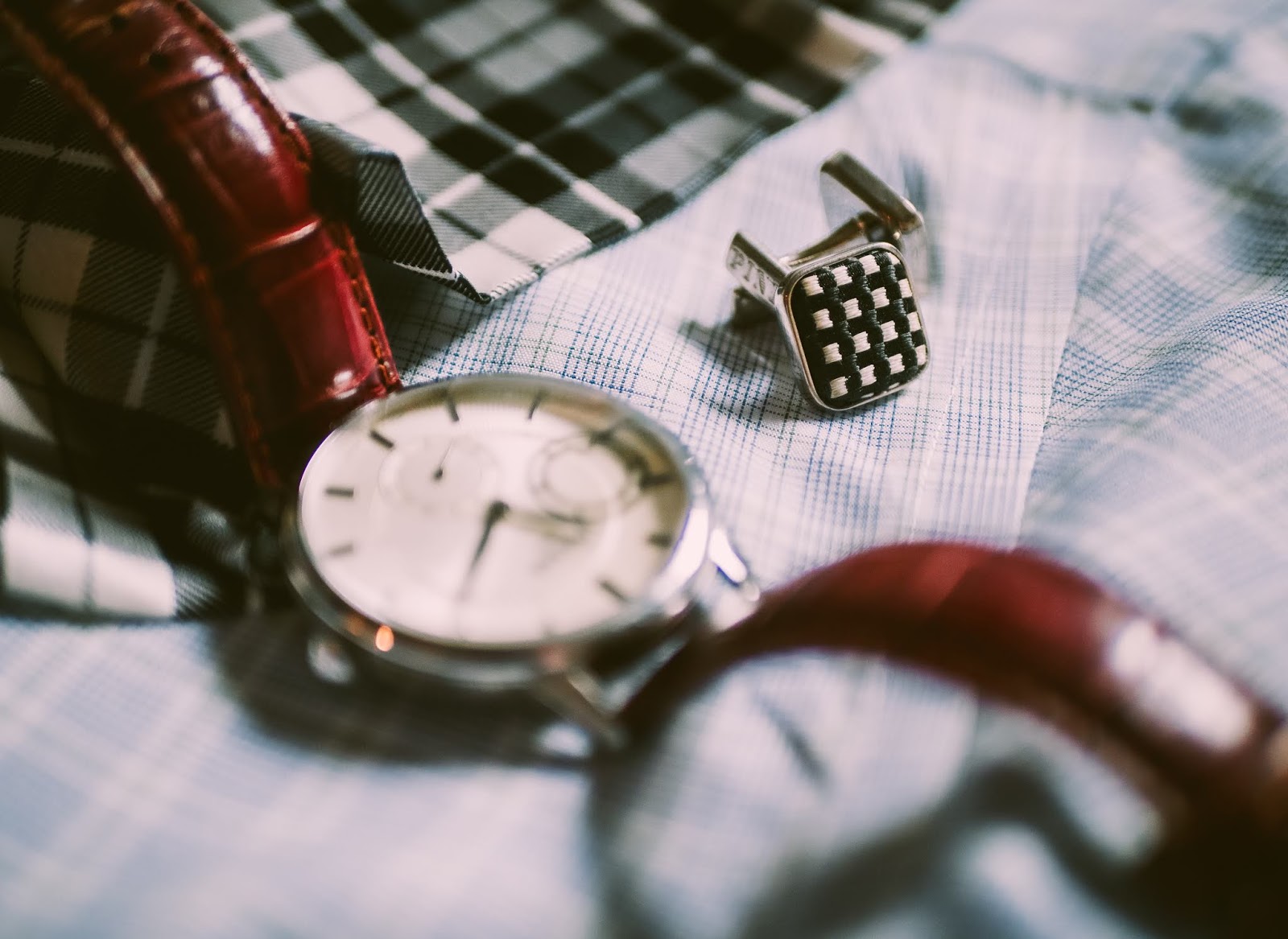 Side Street Style How to Wear Cufflinks