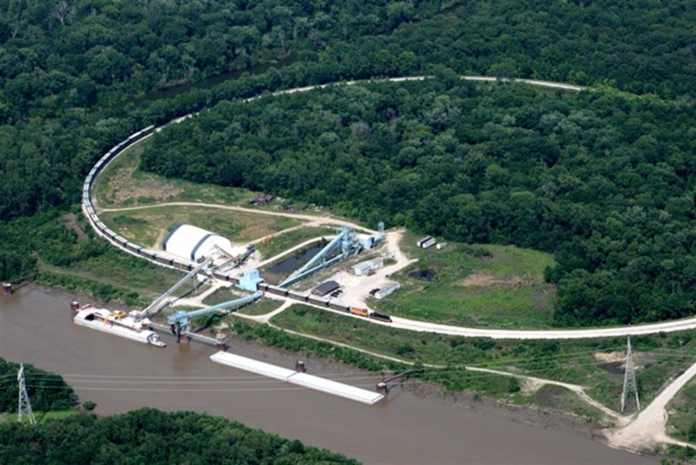 Towns and Nature New Athens, IL Kaskaskia River Port District 1