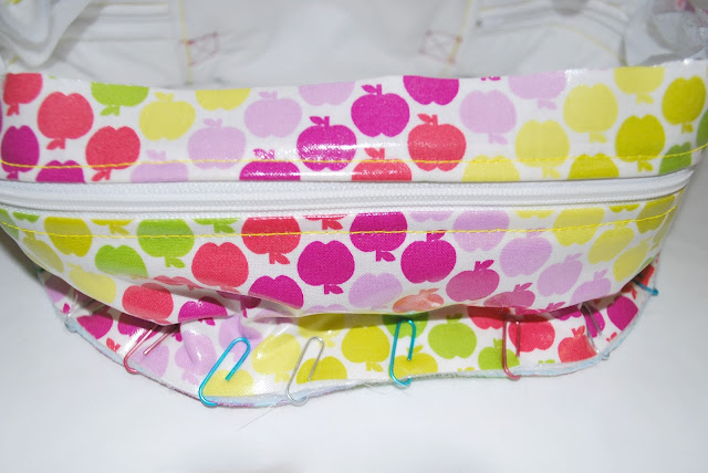 Free Lunch Box Sewing Pattern from The Cottage Mama