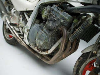 Suzuki GSX-R1100 restaurada