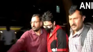 शाहरुख खान के बेटे आर्यन से एनसीबी कर रही पूछताछ, क्रूज में चल रही रेव पार्टी में थे शामिल शाहरुख खान के बेटे आर्यन से एनसीबी कर रही पूछताछ, क्रूज में चल रही रेव पार्टी में थे शामिल