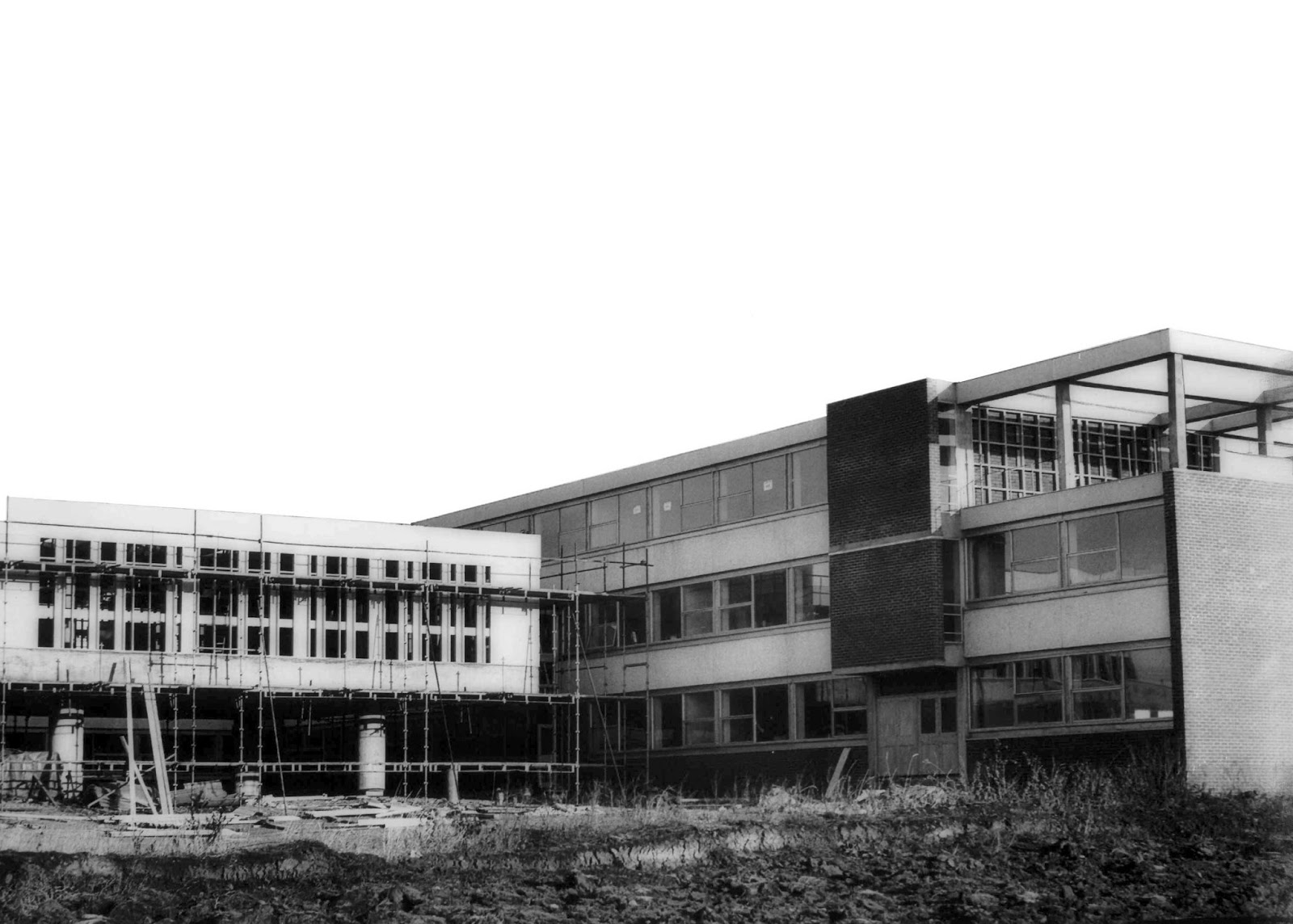 RETRO DUNDEE CRAIGIE HIGH SCHOOL 1969