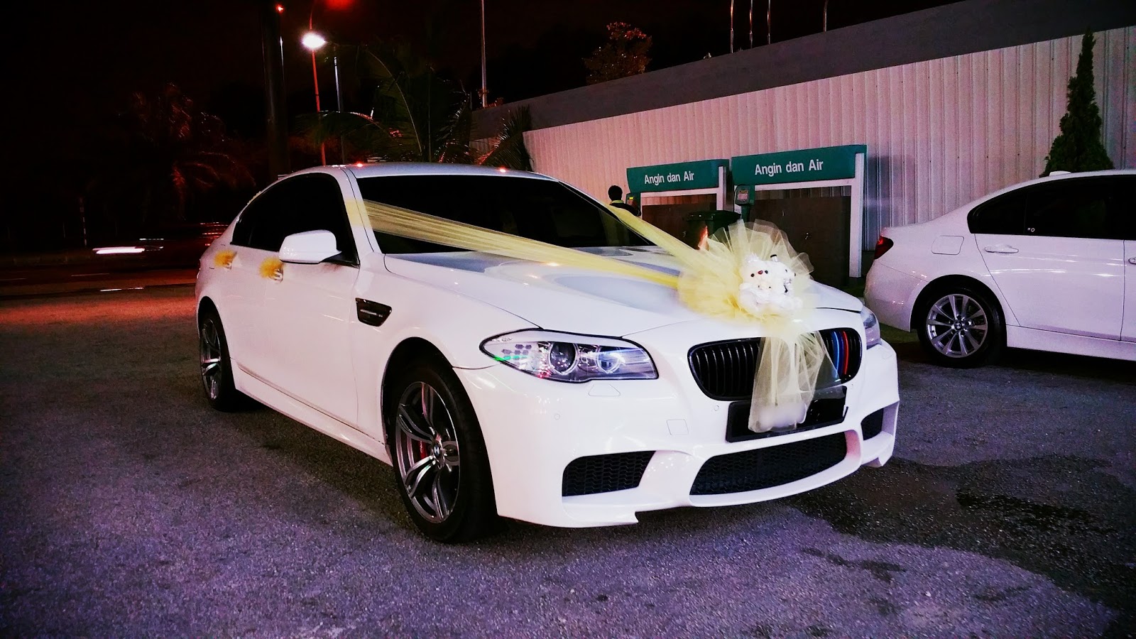 RedOrca Malaysia Wedding and Event Car Rental BMW 5 series wedding car