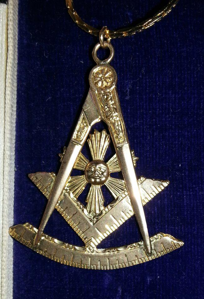 A PARTIR PEDRA O Mestre Maçom