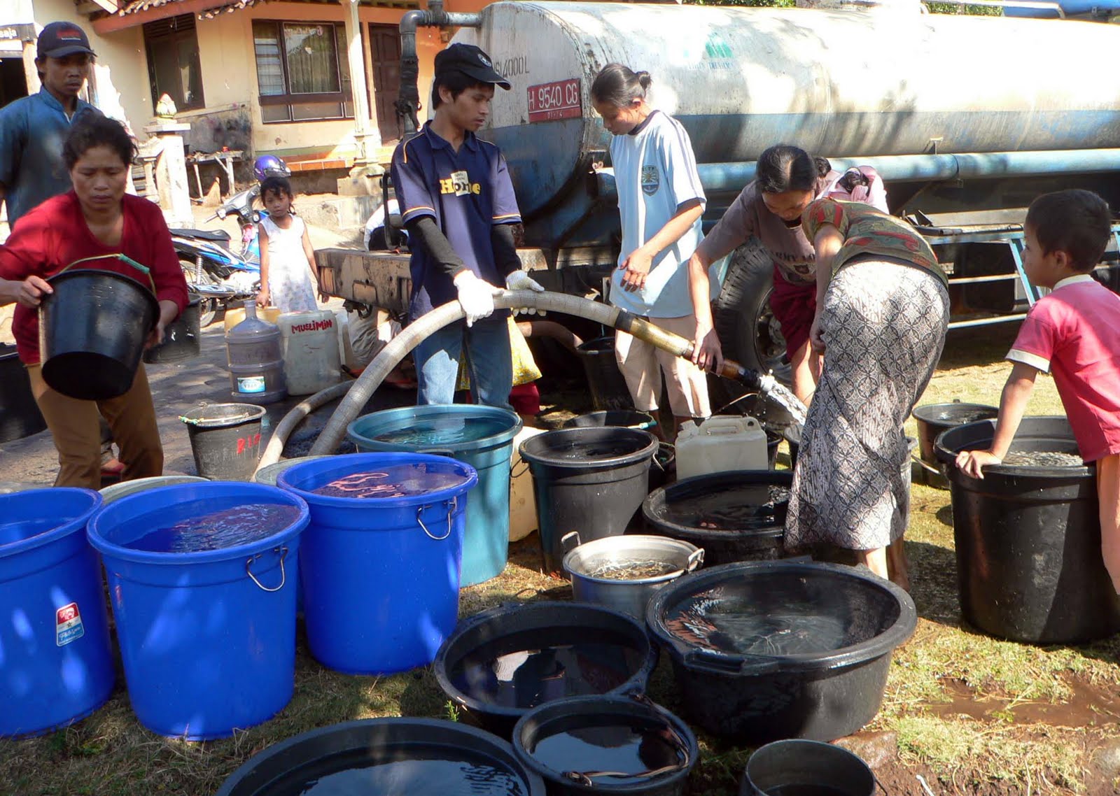 kekurangan bekalan air bersih