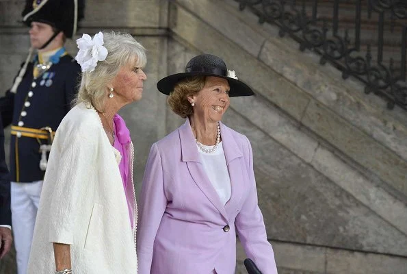 Queen Silvia, Crown Princess Victoria, Prince Oscar, Princess Estelle, Princess Sofia, Prince Alexander, Princess Madeleine, Princess Leonore, Prince Nicolas, Princess Birgitta, Princess Christina, Princess Désirée