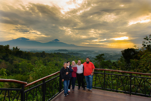 Spot Wisata Sunrise Terbaik Di Magelang - Sunrise di Punthuk Setumbu, Magelang