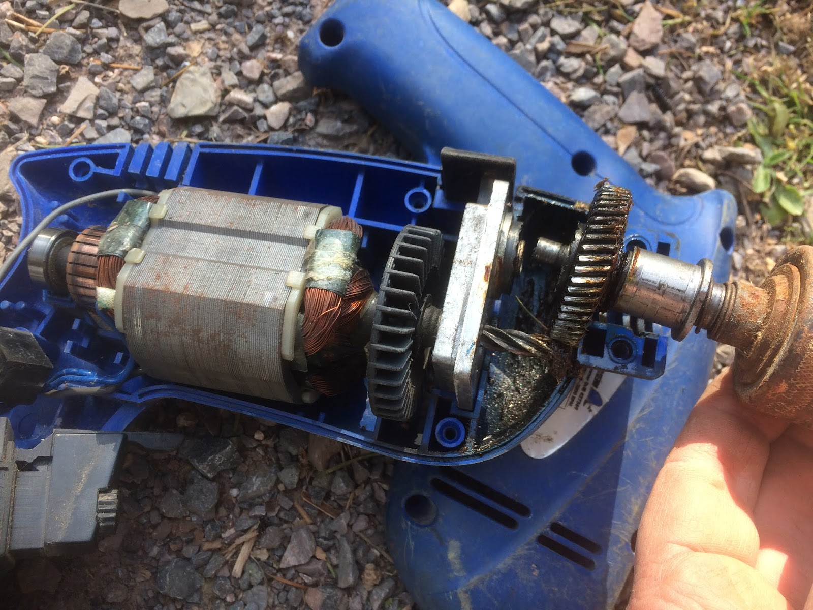 dorkythorpy What does the inside of an Electric Drill Look Like?