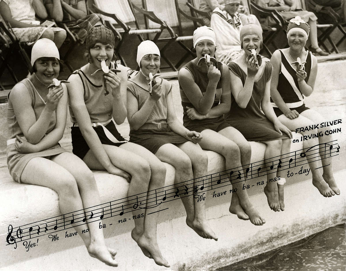 33 Interesting Vintage Photographs Capture Womens' Swimwears in the