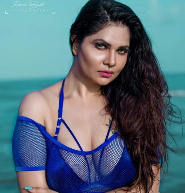 Aabha Paul Xxx Indian - Abha Paul Hot Nude Bra Bikini Photos And Videos (2020)