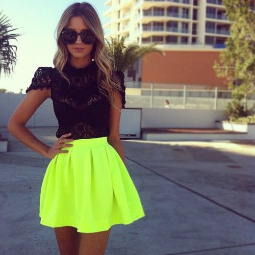 yellow skirt