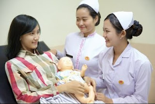 pendampingan Pelatihan Baby Spa Bersertifikat Nusa Tenggara Timur (NTT) llangsung praktek
