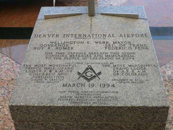 Thực hư sân bay lớn nhất nước Mỹ chứa dấu hiệu kỳ quái về ngày tận thế